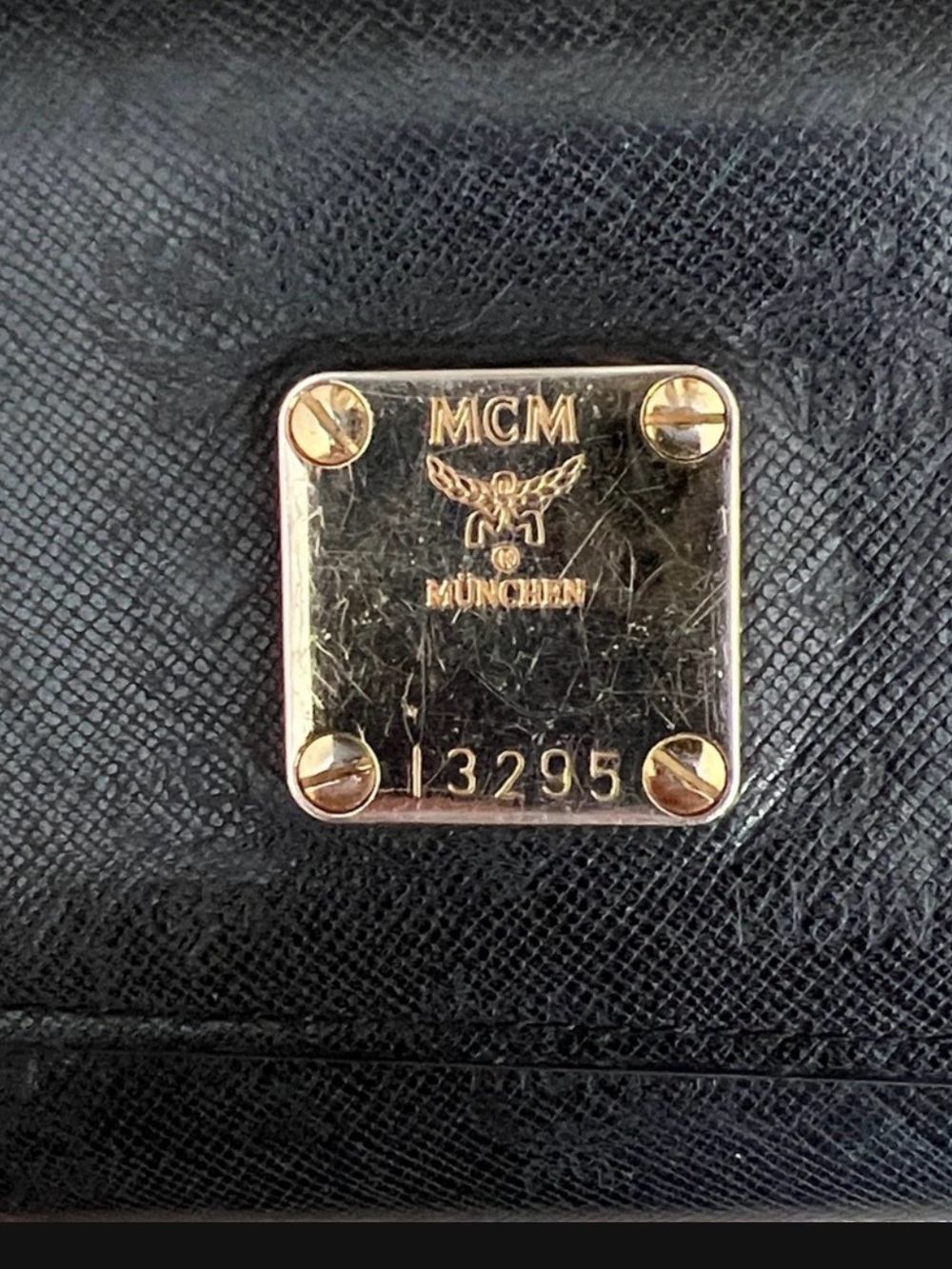 Low Start MCM Black Leather Logo Plate Continental Wallet with Gold Hardware GUC - Picture 2 of 15